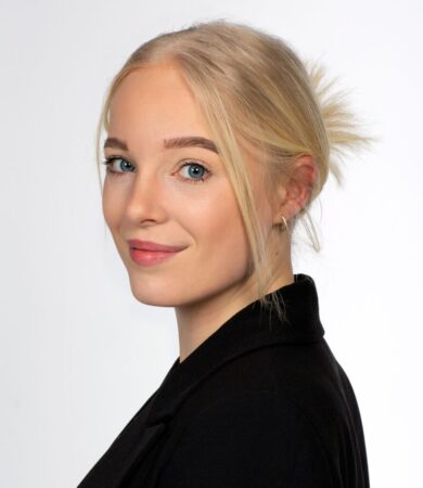 Billede-til-hjemmesiden-1-954x1024 - lærke Billede-til-hjemmesiden-1-954x1024 - lærke